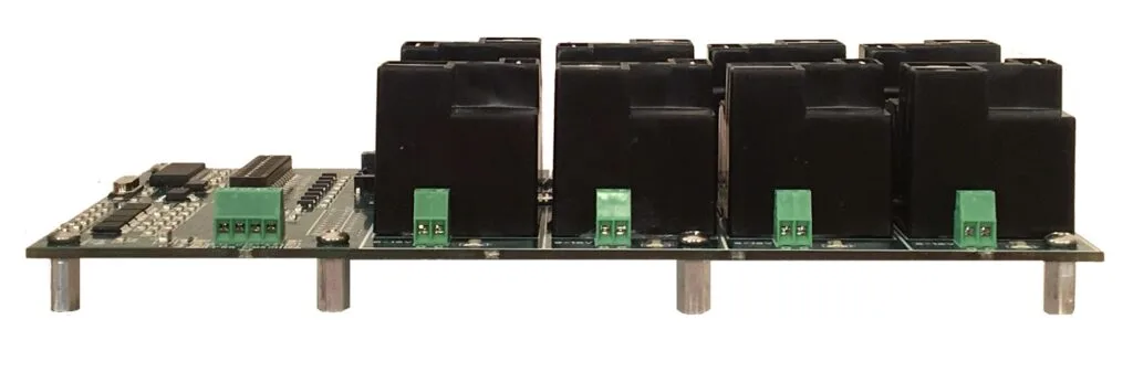 Ein professioneller Reverse-Engineering-Workflow muss daher Maßnahmen zum Schutz vor elektrostatischer Entladung (ESD) in den Dokumentationswiederherstellungsprozess integrieren. Dazu gehören antistatische Arbeitsplätze, geerdete Werkzeuge, kontrollierte Luftfeuchtigkeit und ESD-sichere Entlötverfahren. Auf diese Weise können Ingenieure die ursprüngliche Leiterplatte präzise wiederherstellen, nachbilden und neu entwerfen, ohne künstliche Fehler einzuführen, die die Systemleistung beeinträchtigen. Nach Abschluss der ESD-sicheren Datenerfassung können die gesammelten Informationen – einschließlich Schaltplan, Layoutzeichnung, Netzliste und Stückliste – bedenkenlos für die Überholung, Weiterentwicklung oder vollständige Produktionsreplikation verwendet werden. Dies ist besonders wichtig bei der Umwandlung von durch Reverse Engineering gewonnenen Dokumenten in funktionale Prototypen für Hilfsstromverteilungssysteme und relaisbasierte Beleuchtungssteuerungssysteme von Baggern.