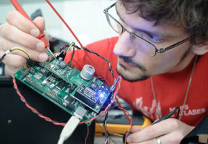 PCB Circuit Card Reverse Engineering Signal Singularity Analysis