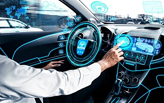 Galimybė kopijuoti arba perdirbti informacinių ir pramoginių sistemų spausdintines plokštes yra nepaprastai vertinga automobilių gamintojams, remonto centrams ir tyrimų įstaigoms. Kai tiekėjas nutraukia gamybą, atvirkštinės inžinerijos plokščių kokybės kontrolė leidžia inžinieriams atkurti visą dokumentaciją ir tęsti sistemos palaikymą, nepriklausant nuo originalaus gamintojo. Derinant tikslų duomenų atkūrimą su kontroliuojama gamybos praktika, šis procesas garantuoja, kad kiekviena atkurta informacinių ir pramoginių sistemų spausdintinė plokštė atitinka šiuolaikinių transporto priemonių elektrinius, mechaninius ir funkcinius lūkesčius. Kokybės kontrolė yra patikimos atvirkštinės inžinerijos pagrindas. Kiekviena plokštė pereina griežtą patvirtinimo procesą – tiek funkcinį, tiek struktūrinį. Inžinieriai atlieka tęstinumo patikrinimus, varžos suderinimą ir aplinkos streso bandymus, kad patvirtintų, jog atkurta informacinių ir pramoginių sistemų spausdintinė plokštė veikia identiškai kaip originali. Atvirkštinės inžinerijos plokščių kokybės kontrolė taip pat pabrėžia dokumentacijos atsekamumą. Kiekvienas žingsnis – nuo kopijavimo ir replikavimo etapų iki atnaujinimo ir atkūrimo ciklų – yra registruojamas, kad būtų laikomasi automobilių kokybės standartų, tokių kaip IATF-16949 ir ISO-9001. Tai užtikrina ilgalaikį patikimumą vibracijos, karščio ir elektromagnetinių trukdžių sąlygomis.