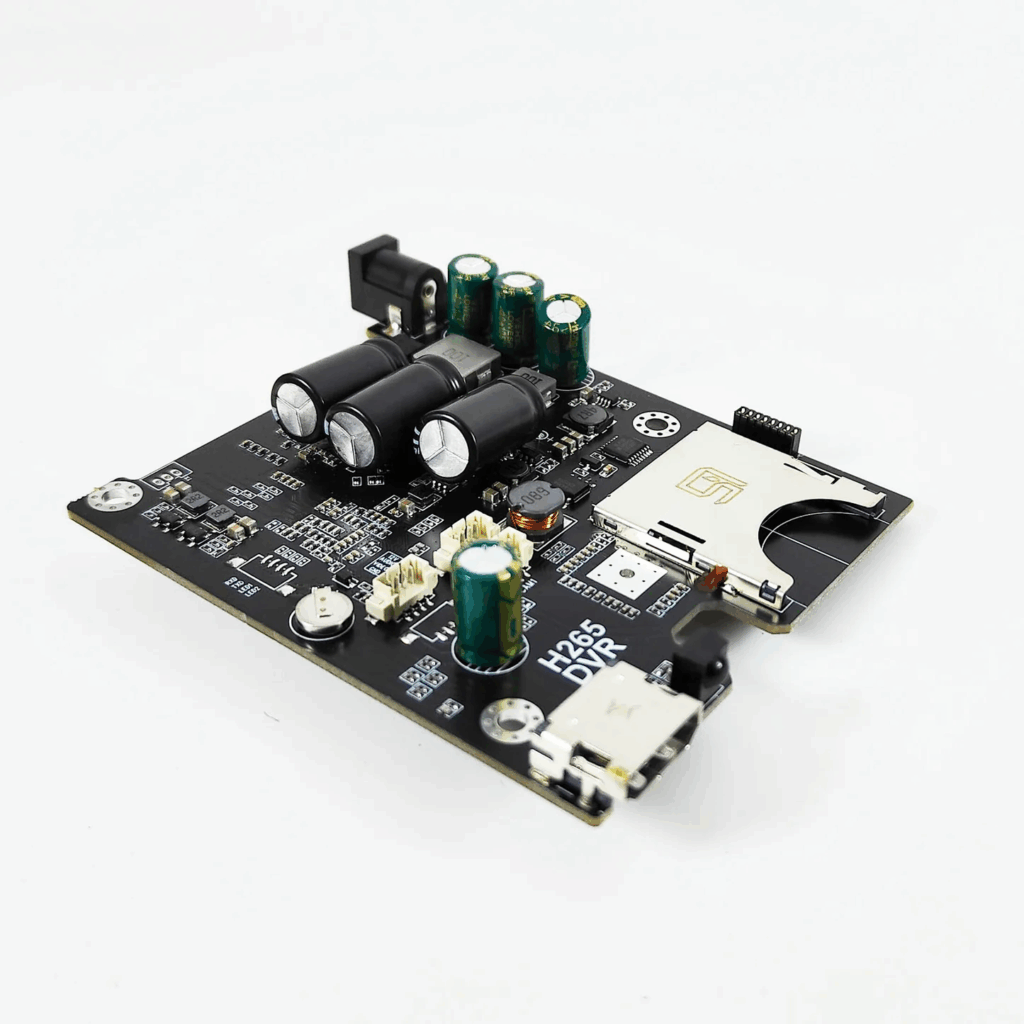 La capacité de répliquer les circuits imprimés des caméras DVR est particulièrement précieuse dans le secteur de la surveillance, où la fiabilité et la continuité sont primordiales. Les fournisseurs de sécurité sont souvent confrontés à des difficultés lorsque les anciens DVR ou NVR arrivent en fin de vie, alors même que leur infrastructure en dépend toujours. Grâce à la rétro-ingénierie, les entreprises peuvent récupérer des cartes obsolètes, les reproduire pour une maintenance continue, voire recréer des versions améliorées avec des processeurs et des modules de stockage mis à niveau. La réplication des circuits imprimés des caméras DVR est plus qu'un exercice technique : c'est un investissement dans la continuité, la sécurité et la résilience technologique. En générant des fichiers Gerber, des schémas, des plans d'implantation, des nomenclatures et des listes d'interconnexions précis, la rétro-ingénierie offre aux entreprises et aux particuliers les outils nécessaires pour restaurer le matériel de sécurité critique, remettre à neuf les anciens modèles et reconcevoir les systèmes pour l'avenir. Dans le secteur de la surveillance, où la continuité des performances est essentielle, cette capacité offre une valeur inégalée.