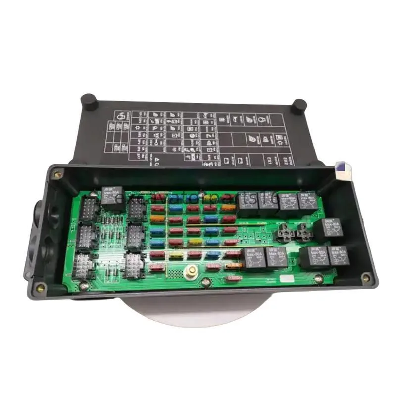 O processo de replicação da placa de circuito impresso da Unidade de Controle do Motor da Escavadeira oferece imenso valor para indústrias que dependem de máquinas antigas ou sem suporte. Por meio da engenharia reversa, os engenheiros podem duplicar, clonar ou reproduzir placas de circuito funcionais que atendem ou até mesmo superam a qualidade do projeto original. No entanto, desafios como copiar estruturas multicamadas, gerenciar componentes obsoletos e validar interfaces de comunicação de alta velocidade exigem experiência e precisão. Em última análise, esse fluxo de trabalho de engenharia reversa não apenas preserva os sistemas críticos de controle da escavadeira, mas também permite o redesenvolvimento e a remanufatura de ECUs de alto desempenho. Ao recuperar e recriar meticulosamente cada documento — de arquivos Gerber a listas de materiais — o processo garante um desempenho confiável, estendendo a vida útil operacional de equipamentos pesados ​​de construção, mantendo a eficiência de custos e a sustentabilidade técnica. O processo de replicação da placa de circuito impresso da Unidade de Controle do Motor da Escavadeira envolve uma aplicação abrangente de técnicas de engenharia reversa e remanufatura eletrônica para reconstruir e validar a placa de circuito de controle principal que governa o desempenho do motor em escavadeiras pesadas. Como as escavadeiras modernas dependem fortemente de sistemas de controle digital para injeção de combustível, regulação de torque e resposta do acelerador, a placa de circuito impresso (PCB) dentro da Unidade de Controle do Motor (ECU) desempenha um papel fundamental para garantir a precisão operacional, a eficiência de combustível e a conformidade com as normas de emissões. Quando os documentos de projeto originais não estão disponíveis ou foram descontinuados, os engenheiros recorrem à engenharia reversa para recuperar, recriar e replicar a placa para fins de manutenção, continuidade da produção ou redesenvolvimento do sistema.