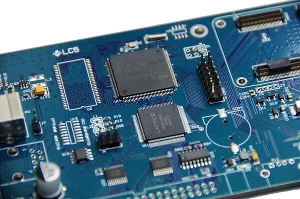 The power supply and ground wire network are mainly routed on the power layer. However, multi-layer board wiring is mainly based on the top and bottom layers, supplemented by the middle wiring layer.