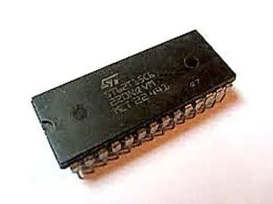copiar el firmware OTP eprom del microprocesador ST62T15C bloqueado después de atacar su protección de bits de fusible de seguridad sobre el microcontrolador ST62T15C y luego extraer el programa incrustado de la memoria flash del MCU