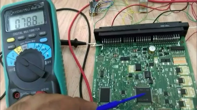 چه به دنبال شبیهسازی طرح دقیق یا اصلاح عناصر خاص باشید، مهندسان ما فایلهای CAD، نمودارهای شماتیک و نقشههای طرحبندی را برای مطابقت یا بهبود طرح اصلی برد مدار چاپی تولید میکنند.